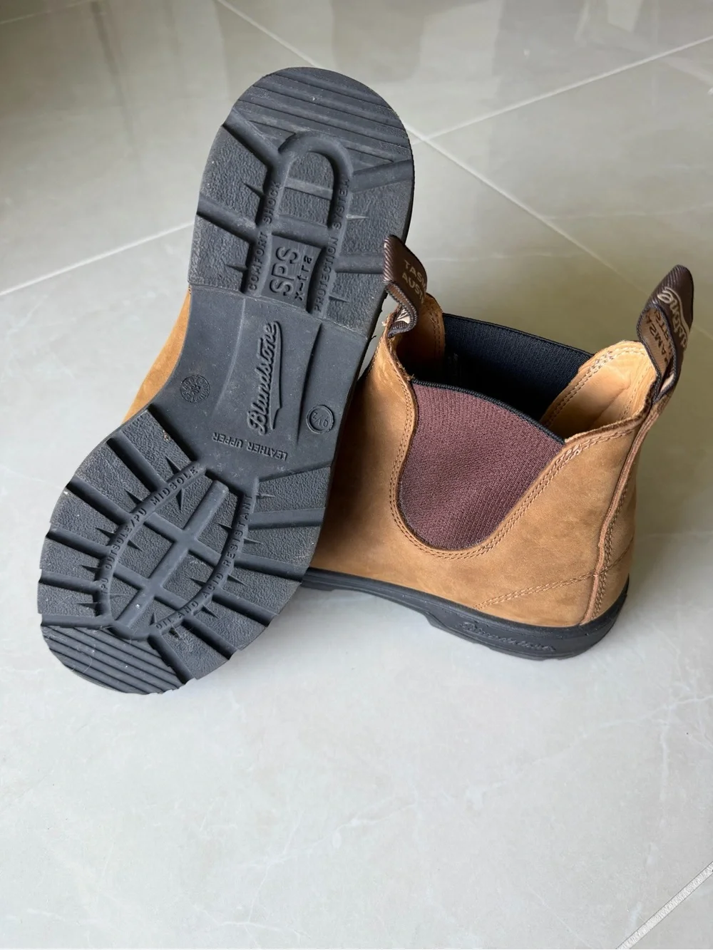 Blundstone Men’s Tan/Brown Chukka Chelsea Boots